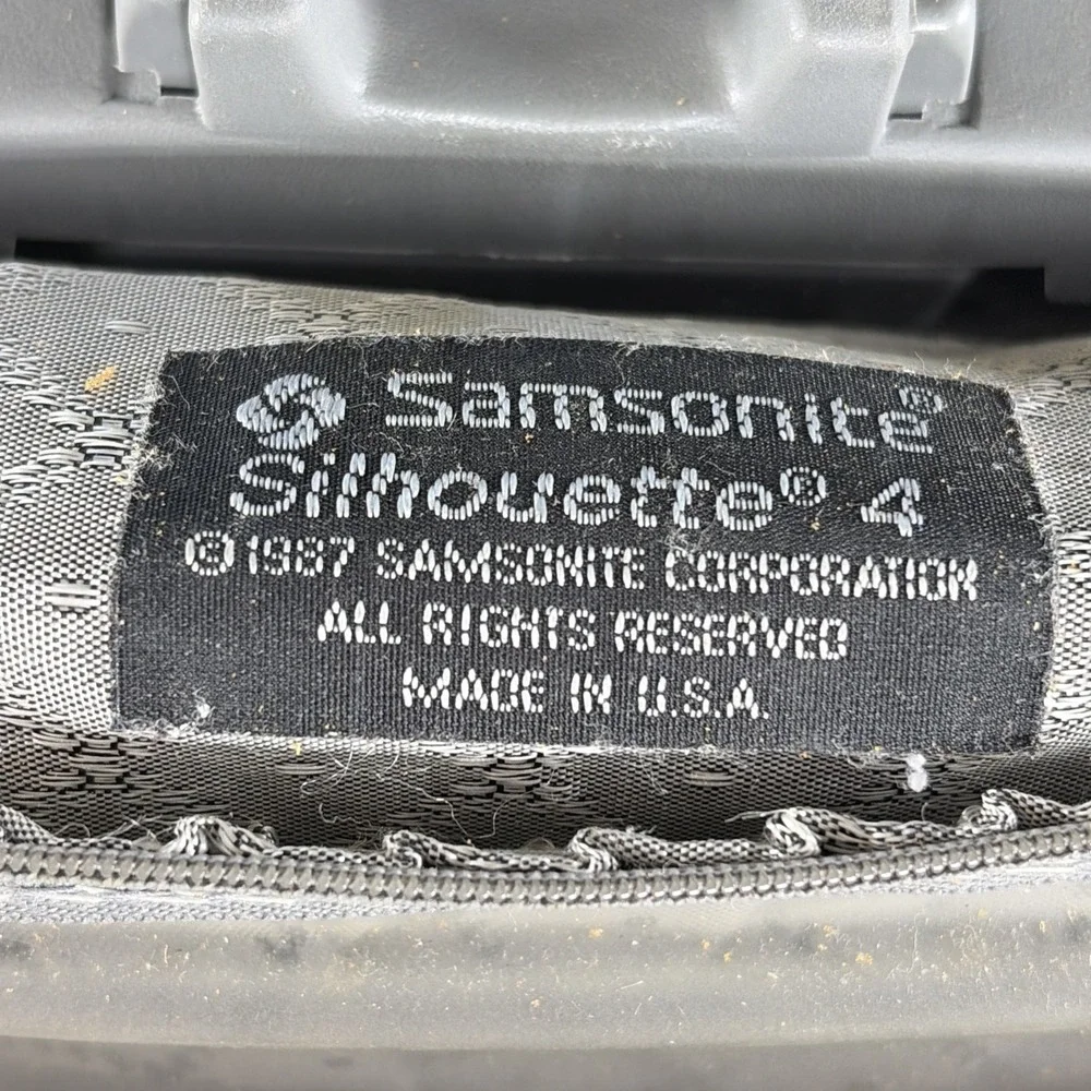 N/A 1987 samsonite